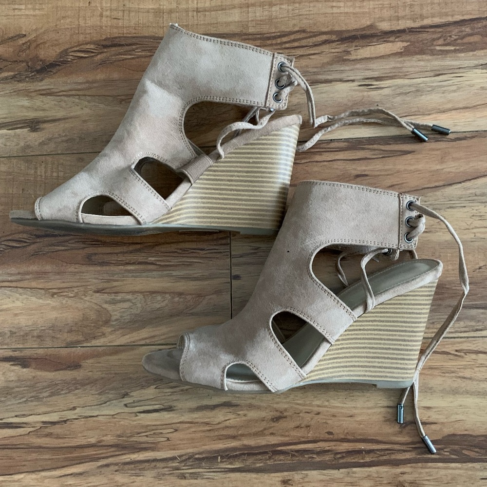 Covington Size 6.5 Faux Suede Wedge Shoes